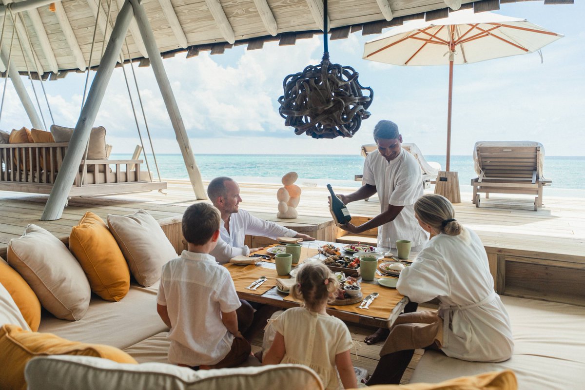 At Soneva Secret, a collective of 14 world-class chefs—each with a different culinary specialty—brings a global palette to your table, with every meal tailored to your tastes and served wherever inspiration strikes.

soneva.com/resorts/soneva…

#DiscoverSoneva