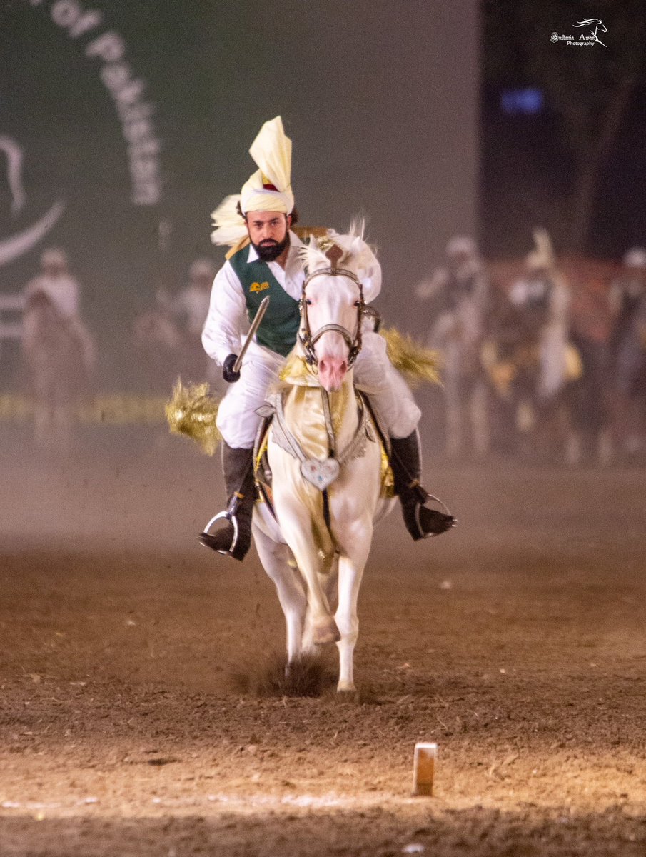 Sultan Bahadar Aziz tweet media