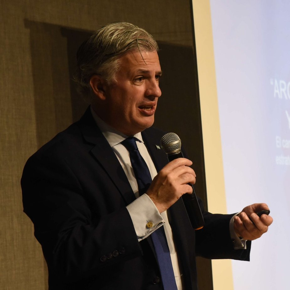 AHORA 🔴Marcelo Scaglione, especialista en comercio exterior y exrepresentante de Argentina ante la OCDE, en CNN Primera Mañana con @HernanHarris.

🎙️cnnradio.com.ar
📻CNN Radio Argentina AM 950
📺youtu.be/c8J5wQGwqJ8