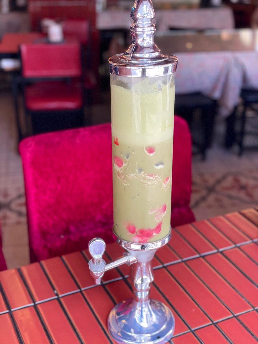 용산 동백가옥입니다
대 말차의시대 
딸기말차막걸리와
딸기말차 하이볼
그냥 다죽자….