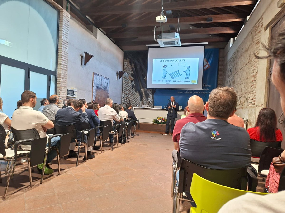 Madrija_'s tweet photo. Nuestra CHRO, Ángela Durán, ha acompañado al IES Ribera del Tajo en el evento Café Dual: "Ribera FP, Formando Profesionales" 

La colaboraciónviene de largo. Desde nuestros inicios, hemos apostado por acompañar a los centros en su apasionante tarea de formar a los #profesionales https://t.co/smpSkN0gOR