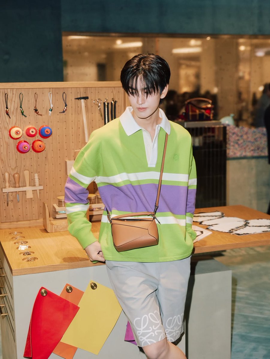 JINWOOK FAMILY 🥹 (@jinwookfam) on Twitter photo <a href="/LoeweOfficial/">LOEWE</a> <a href="/Siam_Paragon/">SiamParagon</a> 🥚💭— 𝐉𝐢𝐧𝐰𝐨𝐨𝐤'𝐬 IG ( UPDATE ! )
꒰ 06.05.2025 ꒱
🥚 : มาเสิร์ฟแล้วครับ
ต้องมีpuzzle bagแล้วป่ะครับน่ารักเกิน~~
Celebratina 10 years anniversary of the Puzzle Bag with <a href="/LoeweOfficial/">LOEWE</a> today at Puzzle 10 Pop Up <a href="/Siam_Paragon/">SiamParagon</a>
#LOEWE #Puzzle10
♡ <a href="/LoeweOfficial/">LOEWE</a> <a href="/Siam_Paragon/">SiamParagon</a> 🥚💭— 𝐉𝐢𝐧𝐰𝐨𝐨𝐤'𝐬 IG ( UPDATE ! )
꒰ 06.05.2025 ꒱
🥚 : มาเสิร์ฟแล้วครับ
ต้องมีpuzzle bagแล้วป่ะครับน่ารักเกิน~~
Celebratina 10 years anniversary of the Puzzle Bag with <a href="/LoeweOfficial/">LOEWE</a> today at Puzzle 10 Pop Up <a href="/Siam_Paragon/">SiamParagon</a>
#LOEWE #Puzzle10
♡
