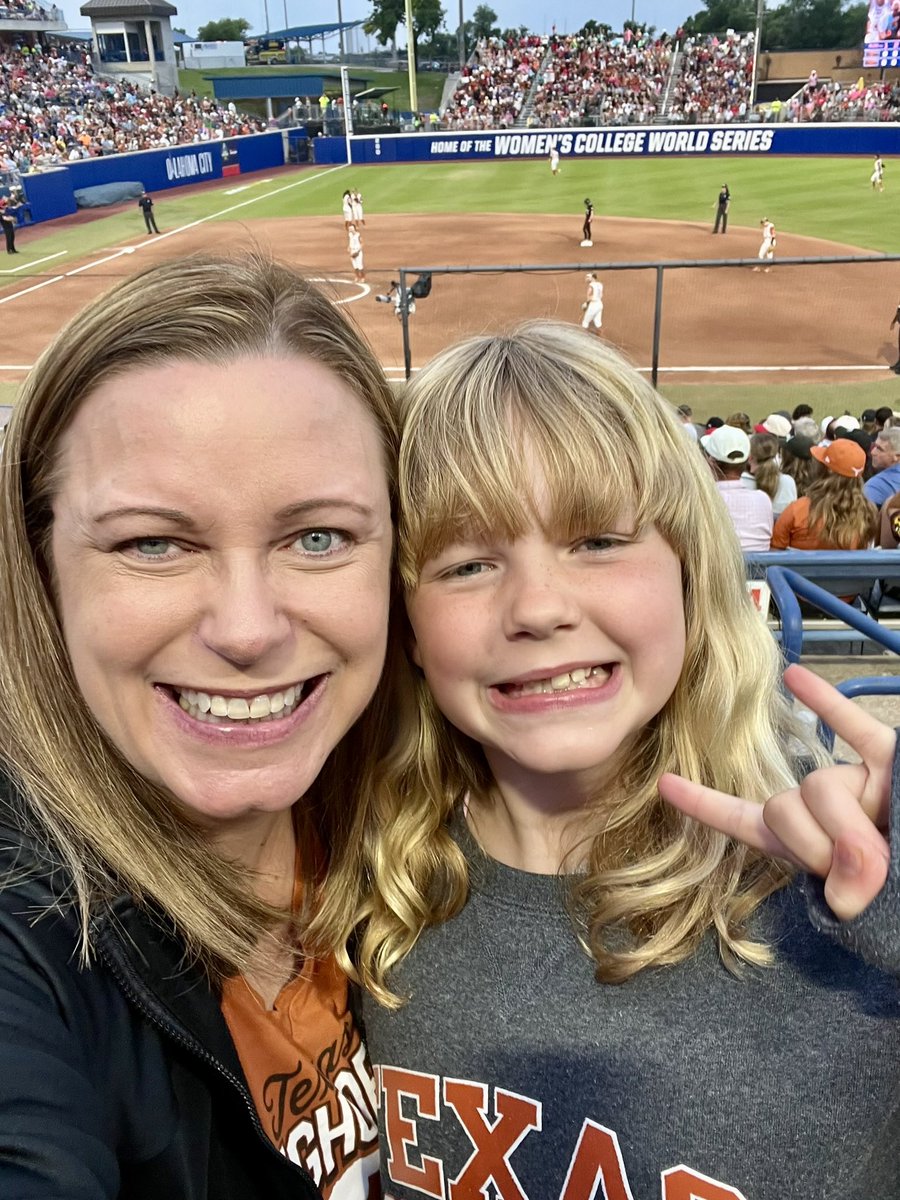 Awesome game <a href="/TexasSoftball/">Texas Softball</a>!! 🤘🏻🤘🏻🤘🏻#hookem