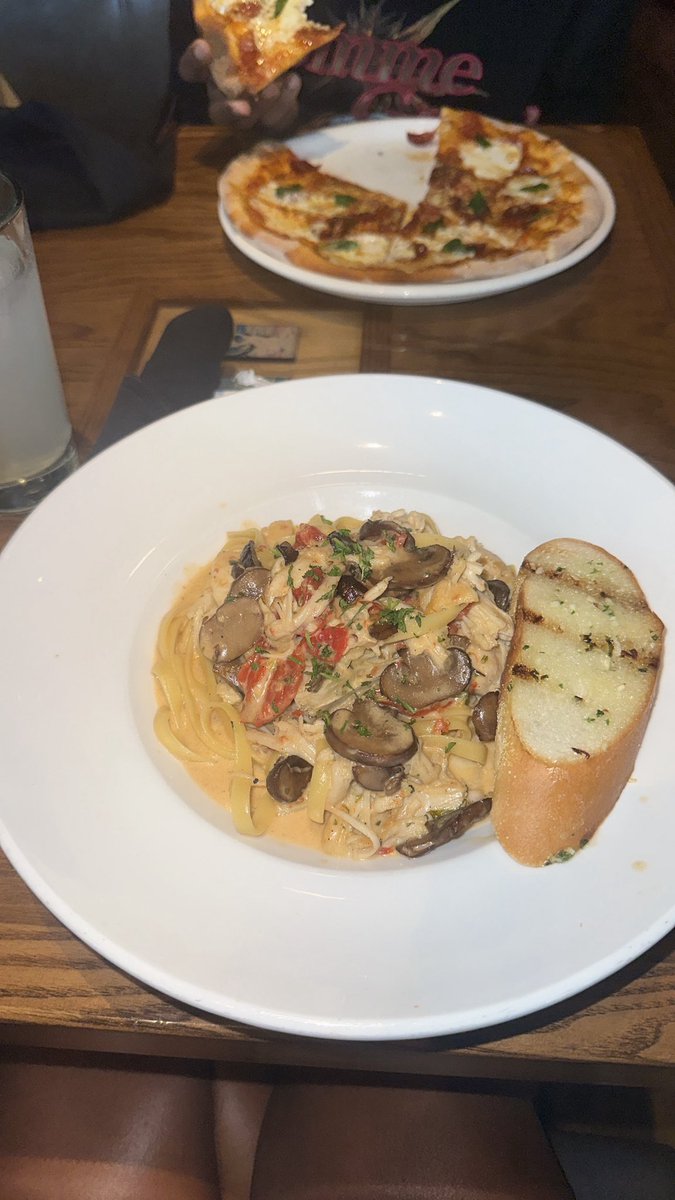 Yesterday was so fun 🛍️💕