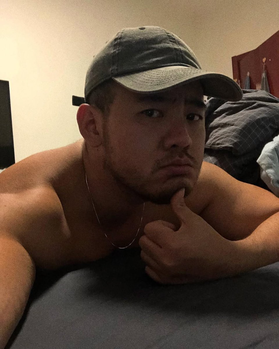 布団あったかいけど、君の腕の方がもっと…🫣