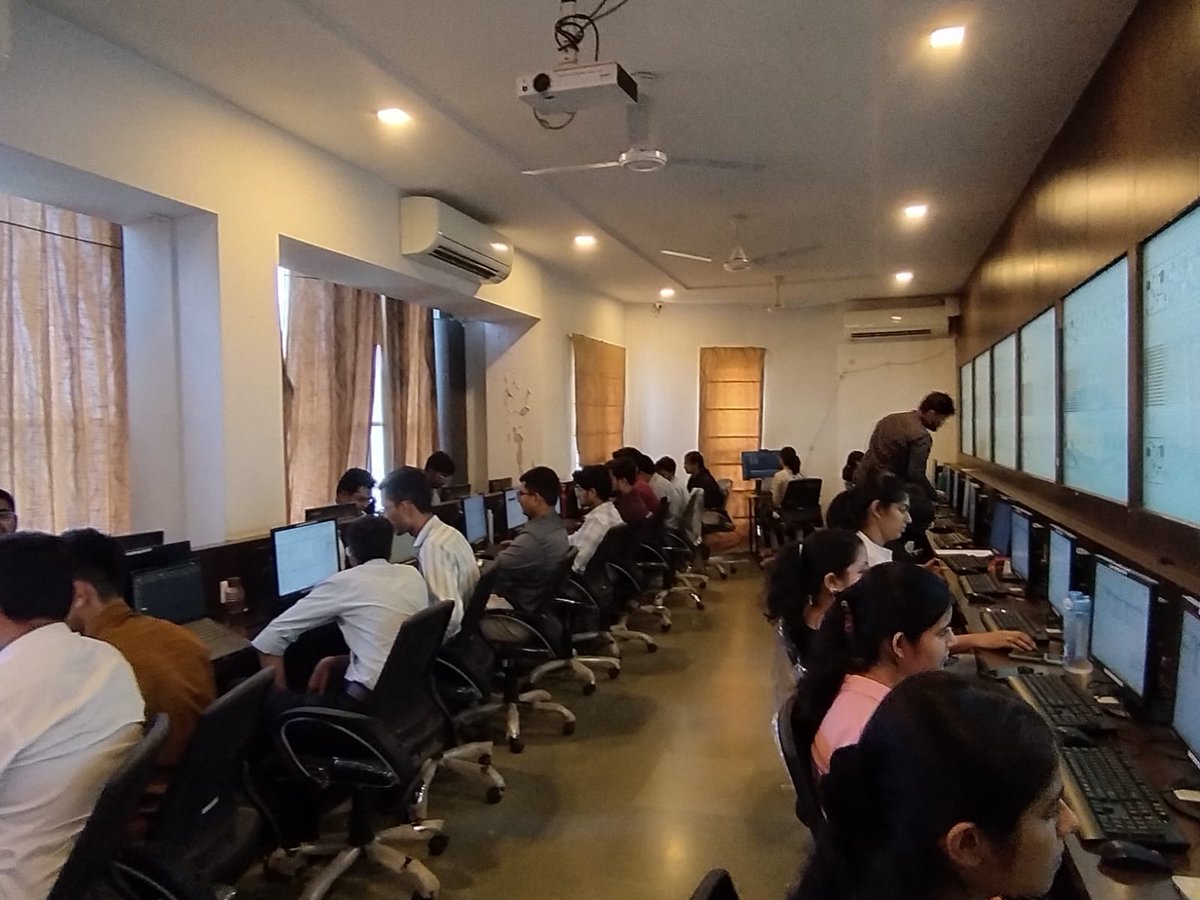 bosoicai's tweet image. When great minds meet great mentors, success is inevitable. ICAI trainers are not just educators — they are role models shaping the mindset of India’s financial future, one session at a time.
#MentorshipMatters #ICAITrainers #NextGenCAs