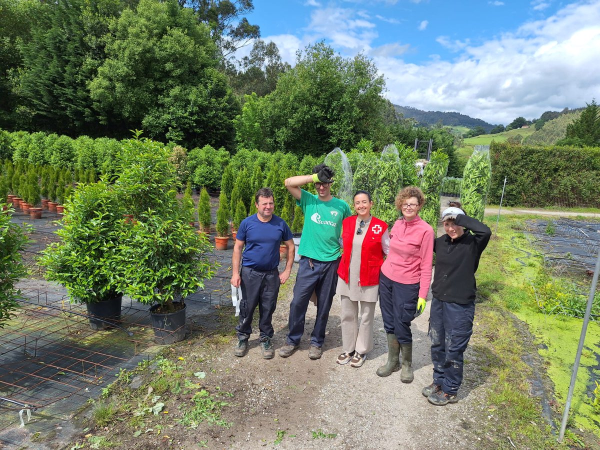 CRECantabria's tweet photo. Hoy 5 de junio es el Día Mundial del Medio Ambiente 💚

Y la sostenibilidad también se cultiva ¡y da trabajo!

El curso de Desarrollo sostenible de jardines, viveros y cultivos forma parte de los empleos verdes.

Un sector con cada vez más oportunidades laborales. https://t.co/PIpCLaRF26