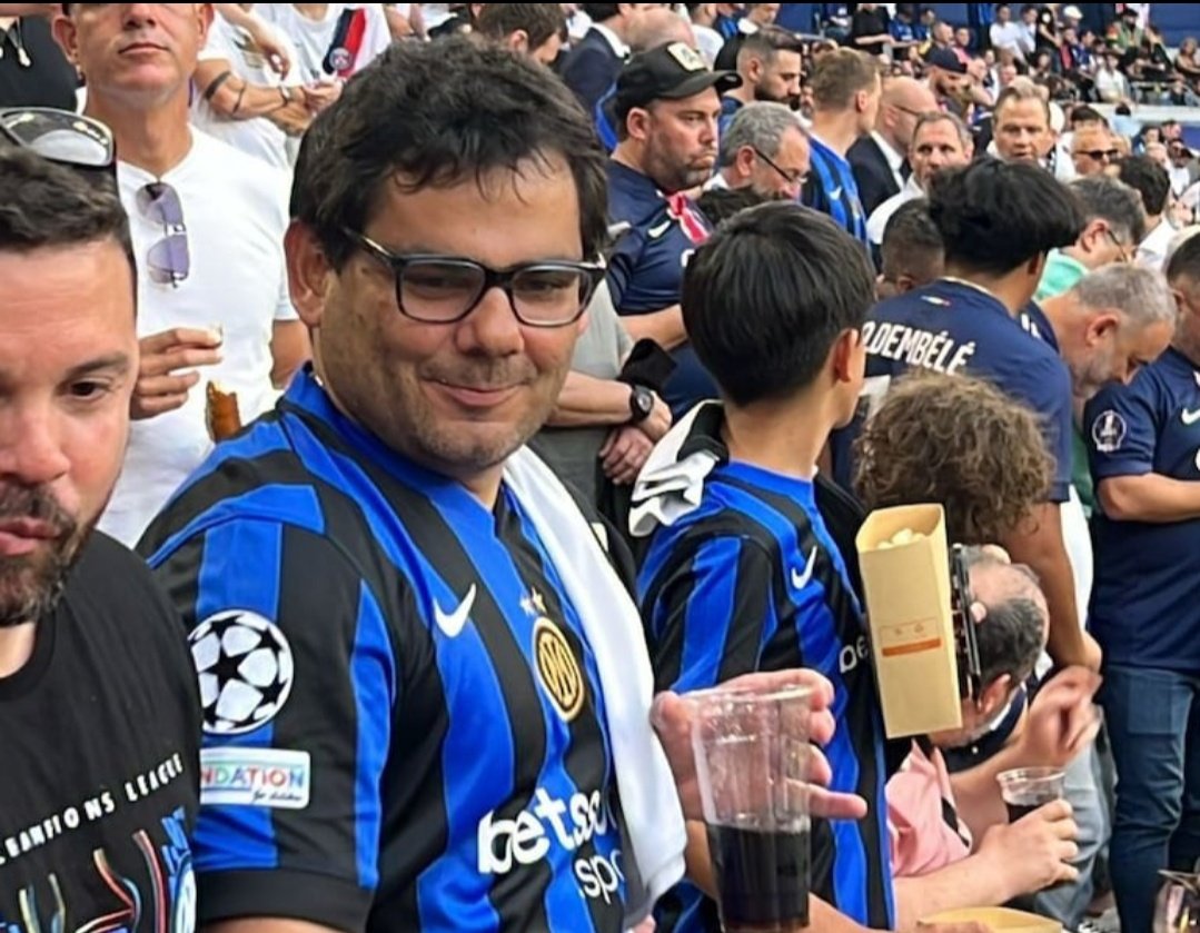 Cuarto Poder Py (@cuartopoder_py) on Twitter photo 🔴FOTO DE ASESOR JURÍDICO EN LA CHAMPIONS GENERA INDIGNACIÓN EN ASEGURADOS
◾El asesor Jurídico del <a href="/IPSParaguay/">IPS Paraguay</a>, José González Maldonado, más conocido como "Jose'í", fue visto y fotografiado en la final de la Champions League que se celebró en el Allianz Arena de Alemania el 🔴FOTO DE ASESOR JURÍDICO EN LA CHAMPIONS GENERA INDIGNACIÓN EN ASEGURADOS
◾El asesor Jurídico del <a href="/IPSParaguay/">IPS Paraguay</a>, José González Maldonado, más conocido como "Jose'í", fue visto y fotografiado en la final de la Champions League que se celebró en el Allianz Arena de Alemania el