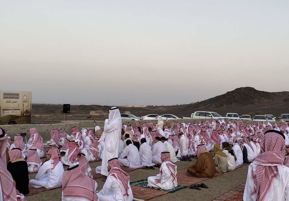 تقام صلاة #عيد_الأضحى_المبارك لعام ١٤٤٦هـ
بمصلى العيد بـ #قرية_البيضاء يوم غدًا #الجمعة
بإذن الله، بتمام الساعة ٥:٥٠ ص   .٠.٠.٠.٠.٠.٠.٠.