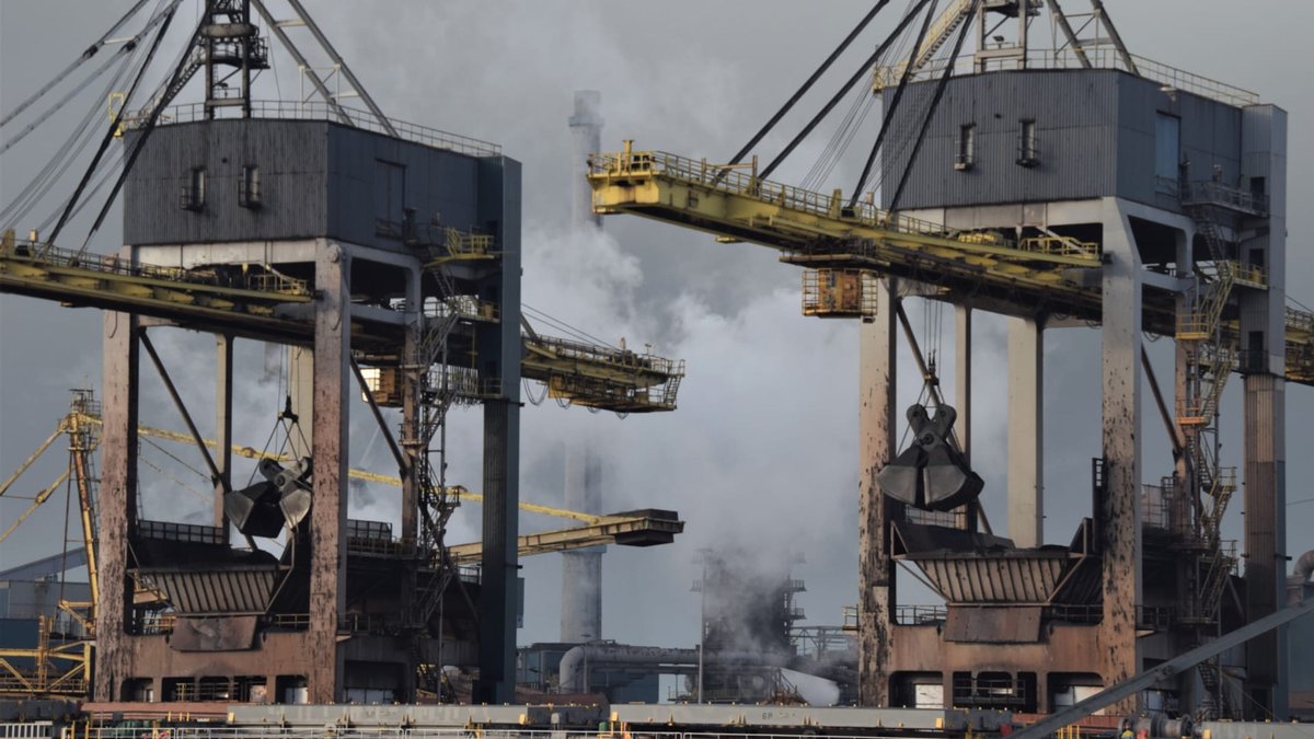 OD NZKG keurt onderzoeksrapportage Tata goed REGIO - Er is veel elektriciteit en aardgas nodig om staal te maken. Als zeer groot energieverbruiker is Tata Steel vanaf 2023 wettelijk verplicht om elke vier jaar onderzoek te doen naar energiebesparende maat omroepcastricum.nl/nieuws/artikel…