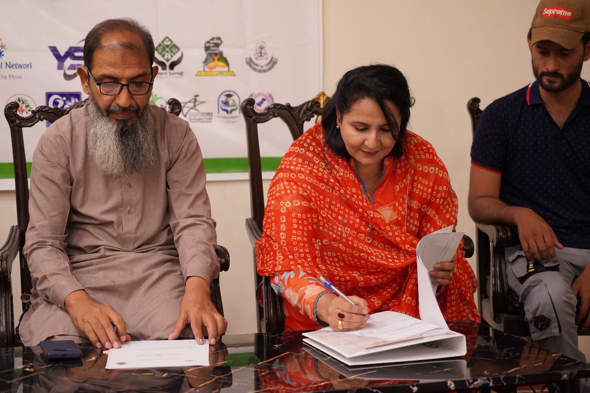 On June 5, 2025, under the Welthungerhilfe -supported Skill Up Plus project, RDF signed MoUs with 26 women- and youth-led CSOs in Hyderabad. 
#rdfpakistan #SkillUpPlus #YouthEmpowerment #TVET #WHH #CapacityBuilding #YouthSkills #CSOPartnership #EmploymentGeneration