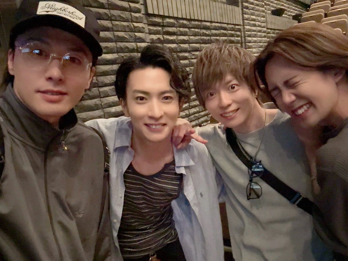 宮下貴浩×私オム プロデュース
第9回公演 舞台 『霧』
観に行って来ました。

最高の舞台でした！
なんか喜怒哀楽全部やった。

おもしろかった！！！
