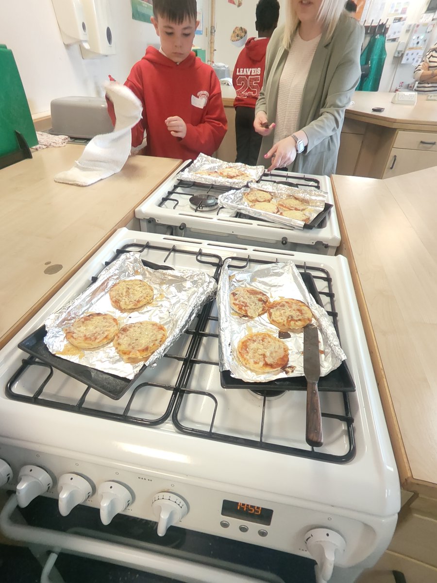 St Thomas Aquinas Support for Learning (@sfl_sta) on Twitter photo Fantastic family celebration event with out STArs pupils <a href="/CorpusChristi_K/">Corpus Christi PS</a> <a href="/ParentalSta/">Parental Engagement STA</a> <a href="/Mr_Henry_STA/">⭐️Team S1⭐️</a> <a href="/StThomasAqSec/">St Thomas Aquinas</a> #JourneyToSTA Fantastic family celebration event with out STArs pupils <a href="/CorpusChristi_K/">Corpus Christi PS</a> <a href="/ParentalSta/">Parental Engagement STA</a> <a href="/Mr_Henry_STA/">⭐️Team S1⭐️</a> <a href="/StThomasAqSec/">St Thomas Aquinas</a> #JourneyToSTA
