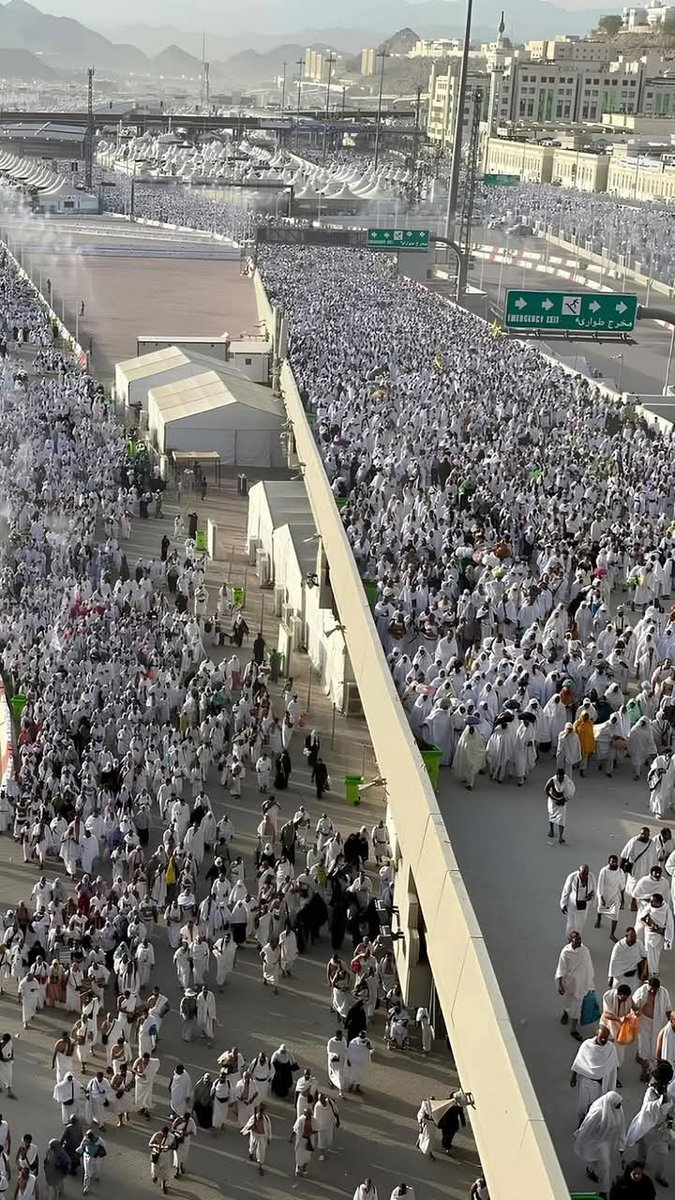 "
،
،
وَفِي #يَوْمِ_عَرَفَة، اللَّهُمَّ لَا تَجْعَلْهُ يَمْضِي إِلَّا وَقَدْ أَعْطَيْتُ كُلٌّ مِنَّا مُرَادَهُ وَ رَوَيْتَ قُلُوبَنَا بِفَيْضِ كَرَمِكَ وَ عَفْوِكَ وَ غُفْرَانِكَ🤲

#عيد_الأضحى_المبارك