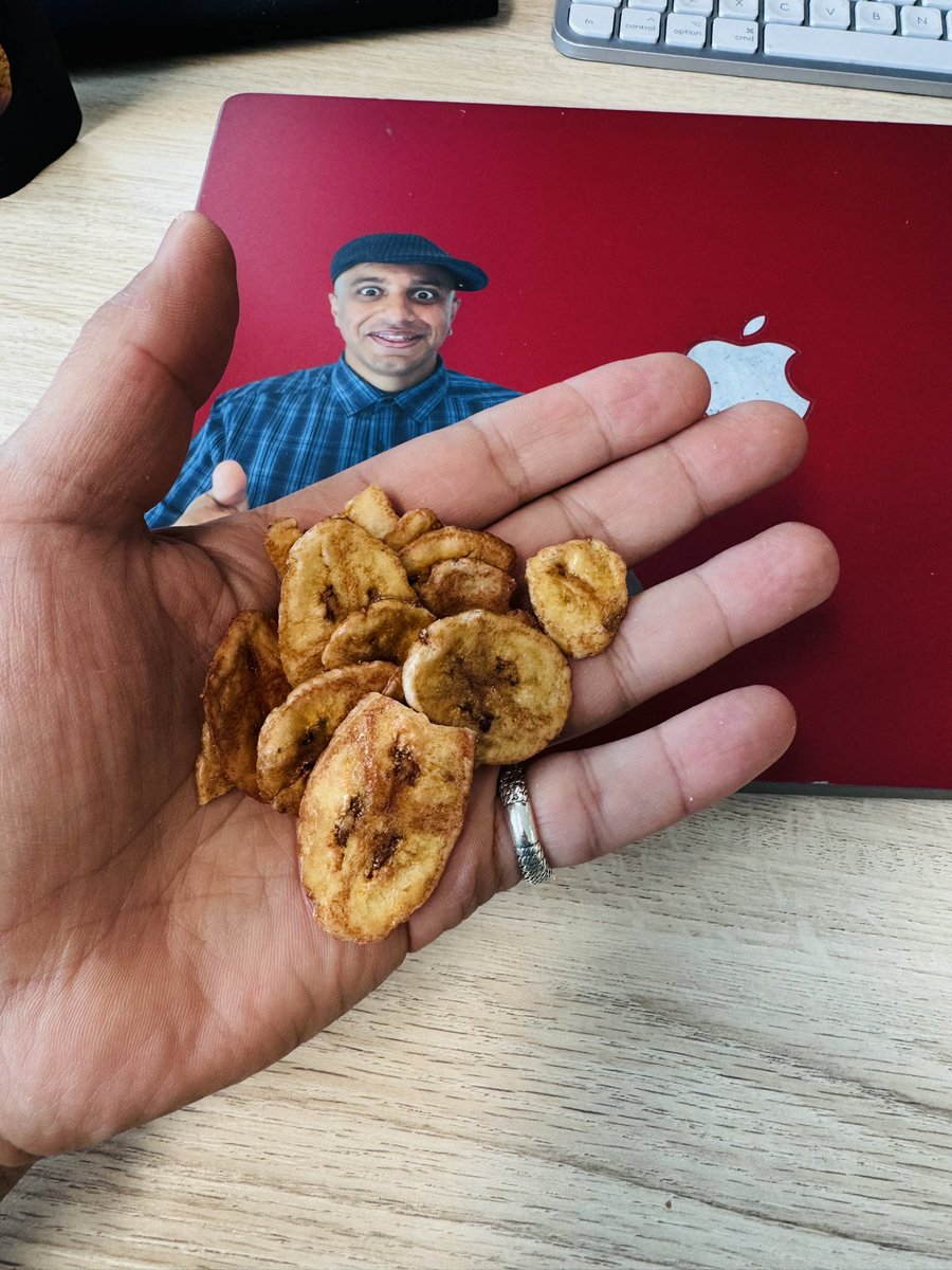 Banana chips 😋