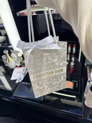 Shallow___py's tweet image. 산에 의지하면 산이 무너지고, 물에 의지하면 물이 흐르지만, 나 자신에 의지하면 결코 무너지지 않습니다.