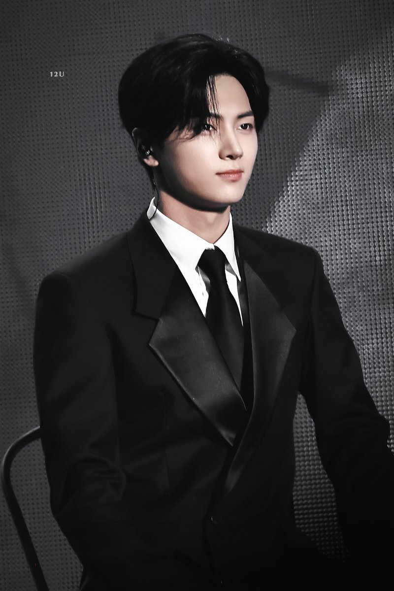 𝟙 𝟚 𝕌 tweet media