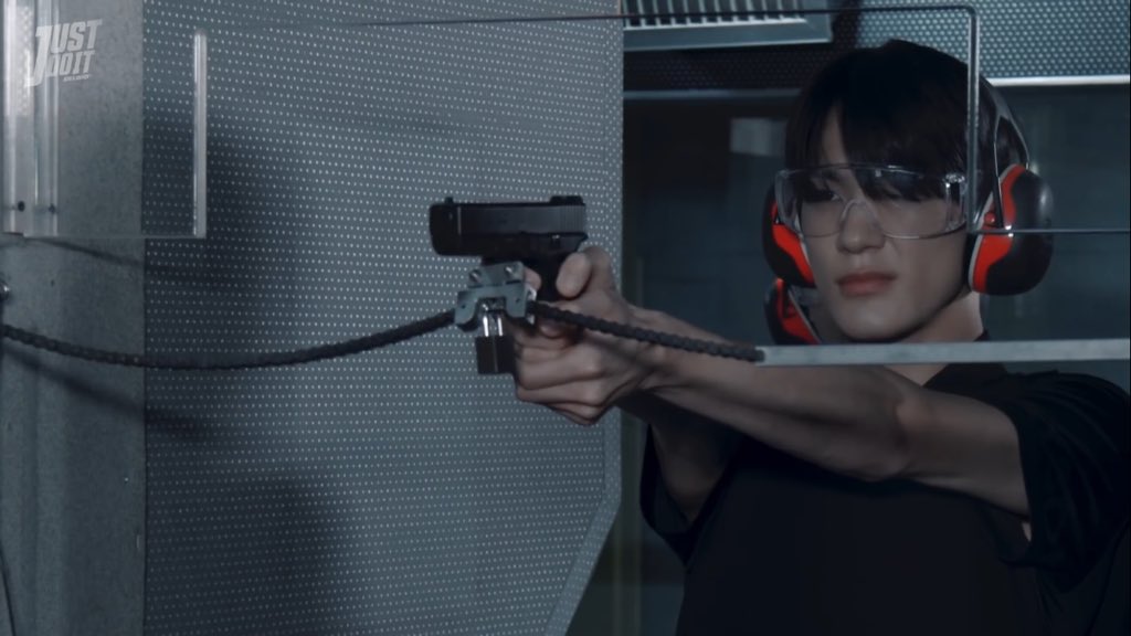 bnggeopang's tweet image. I called prince aura, jeno lee.