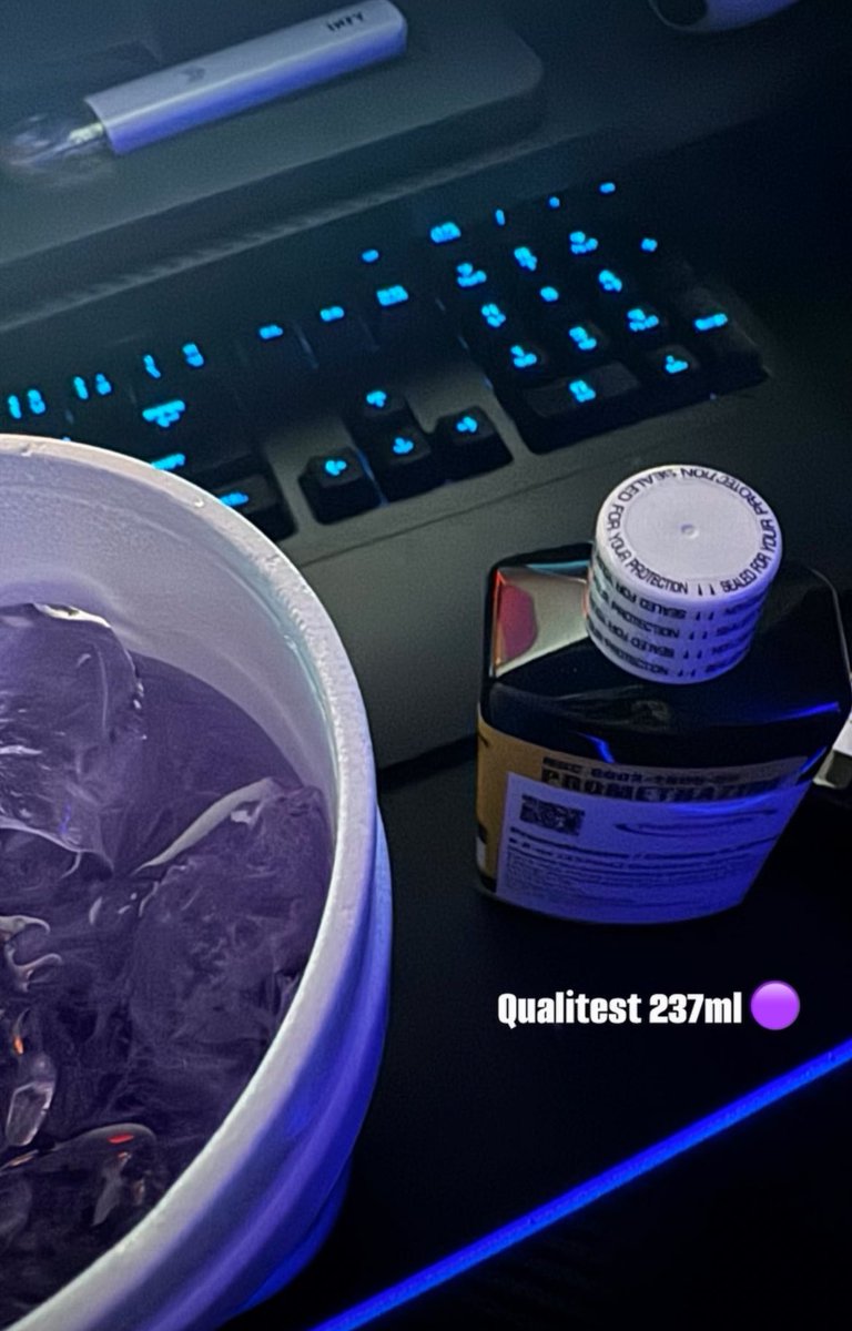 LeanShop_ByFang's tweet photo. Qualitest 1300✅ส่งฟรี
💜 ᴡᴇʟᴄᴏᴍᴇ ʟᴇᴀɴ sʜᴏᴘ ʙʏ. ғᴀɴɢ 🧪 
สั่งสินค้าจิ้มลิ้งค์เลยงับ 👇🏻
 https://t.co/zytxuSaBbY

#ลีนนอก #ลีนไทย #แคป #สายเมา #ทรามาดอล #สายตี้ https://t.co/B7UkODW0Ow