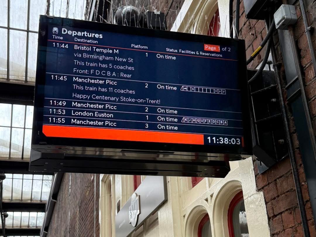 All aboard the Centenary train 🚂 

The celebratory Centenary nameplate  was unveiled this morning at London Euston. This special date aligns perfectly with the day King George V granted city status back in 1925.

#SOTDAY #SOT100