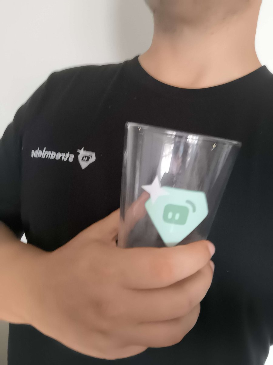 stimpackus's tweet photo. Merci @streamlabs ! https://t.co/C367rSXOTp