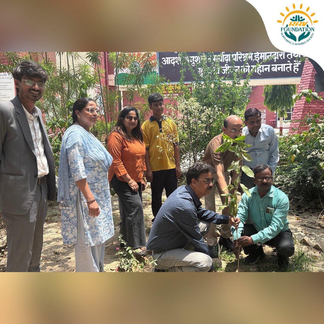 rav_foundation's tweet photo. From photo to photosynthesis 🌱
📸 | RAV Foundation's green mission at KV Gomti Nagar inspires real change this #WorldEnvironmentDay 🌍💚 #PlantationDrive #GreenFuture #EcoFriendly https://t.co/8f7Twoi7O1