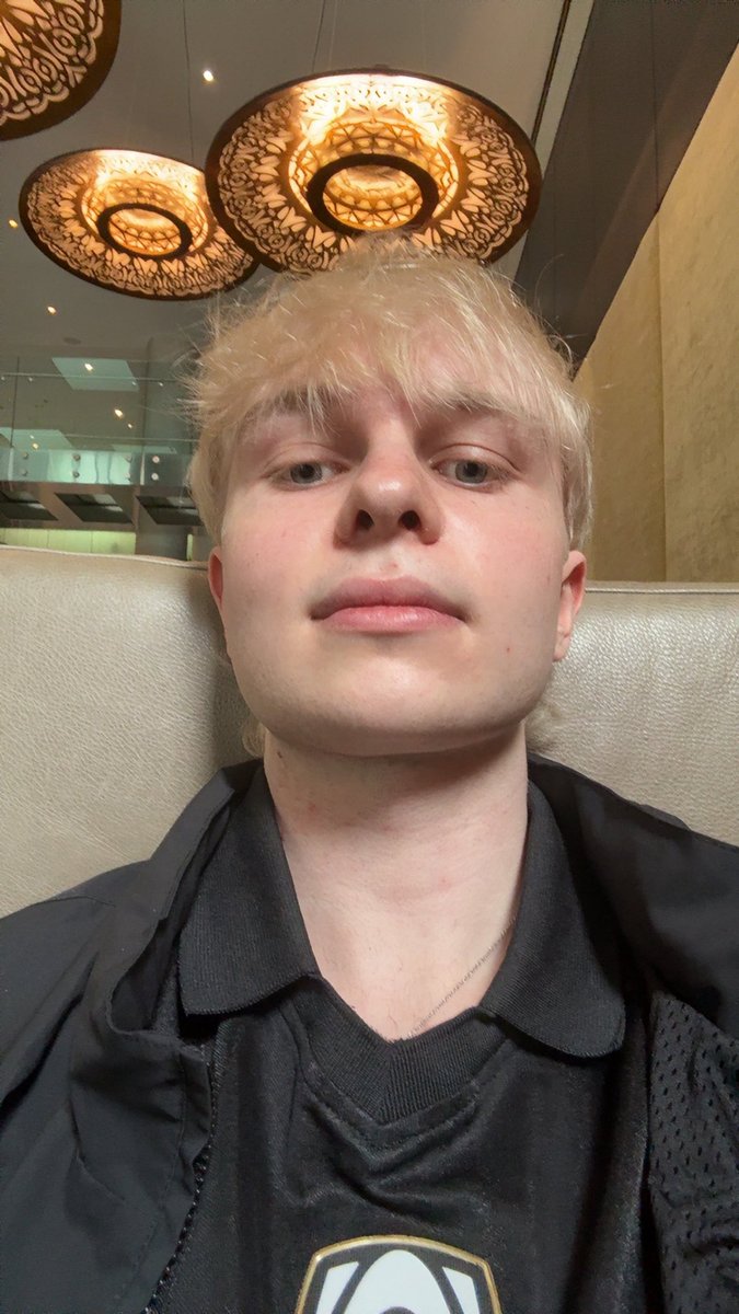 blonde for toronto 🤞