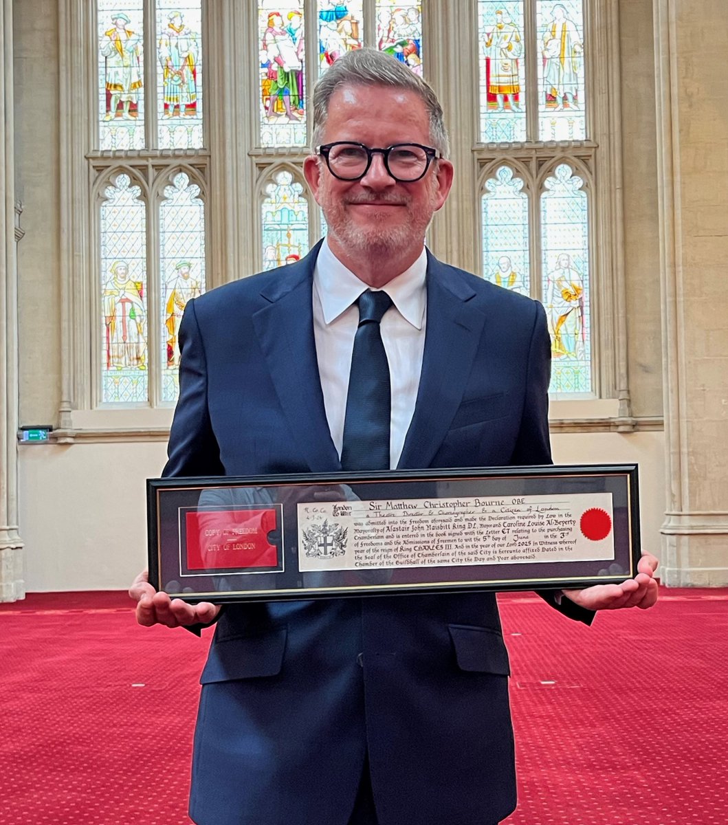 City of London (@cityoflondon) on Twitter photo Many congratulations to multi-award-winning #choreographer and director, <a href="/SirMattBourne/">Matthew Bourne 💙</a>, on receiving the Freedom of the City of London at Guildhall today, in recognition of his outstanding achievements in #dance. bit.ly/4kLqxhi <a href="/New_Adventures/">New Adventures</a> <a href="/Sadlers_Wells/">Sadler's Wells</a> Many congratulations to multi-award-winning #choreographer and director, <a href="/SirMattBourne/">Matthew Bourne 💙</a>, on receiving the Freedom of the City of London at Guildhall today, in recognition of his outstanding achievements in #dance. bit.ly/4kLqxhi <a href="/New_Adventures/">New Adventures</a> <a href="/Sadlers_Wells/">Sadler's Wells</a>