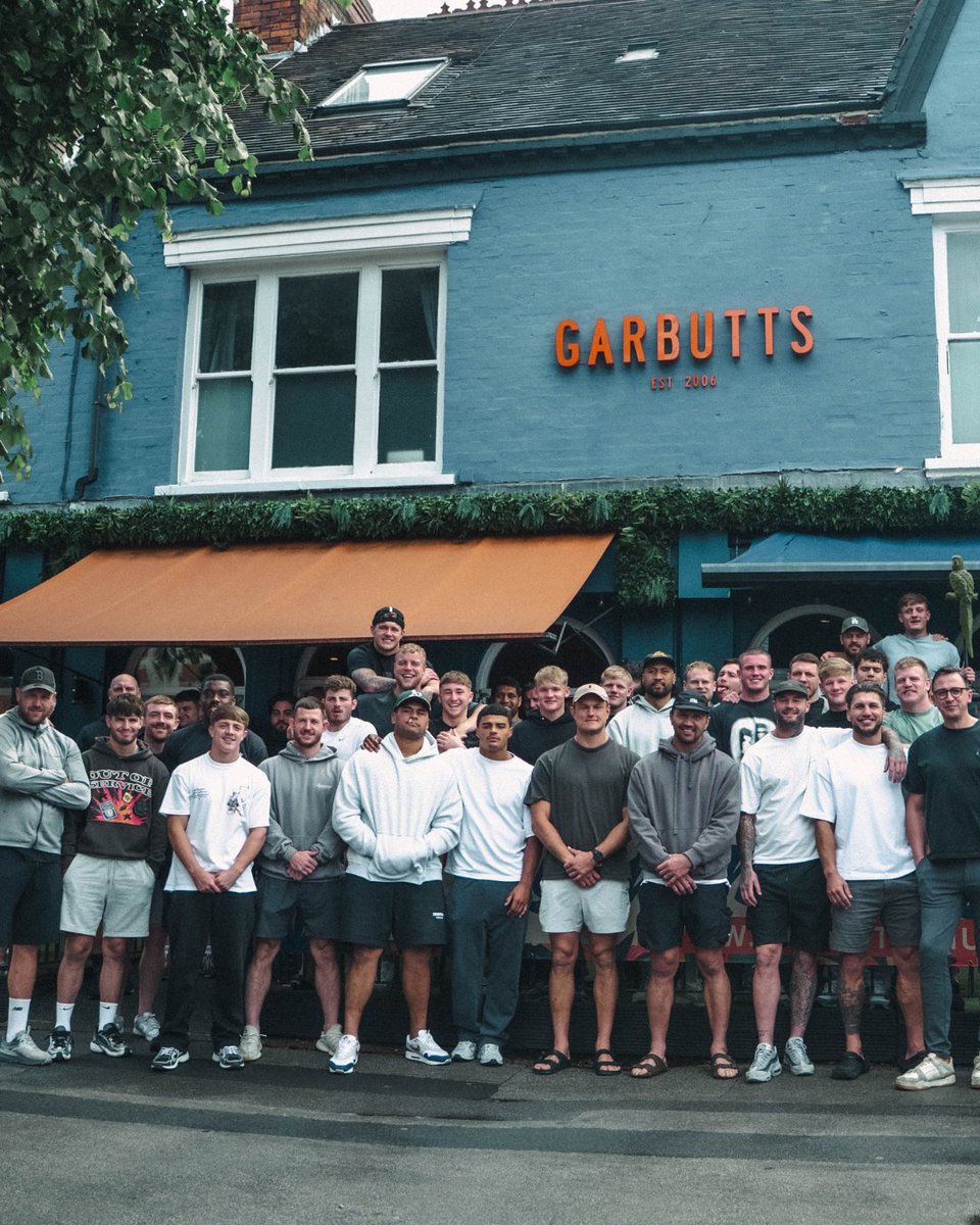 The team at <a href="/GarbuttsBar/">Garbutts Bar</a> keeping the lads fuelled up after a gruelling session this morning ⛽

⚫️⚪️ #COYH | <a href="/ecostrad/">ecostrad</a>