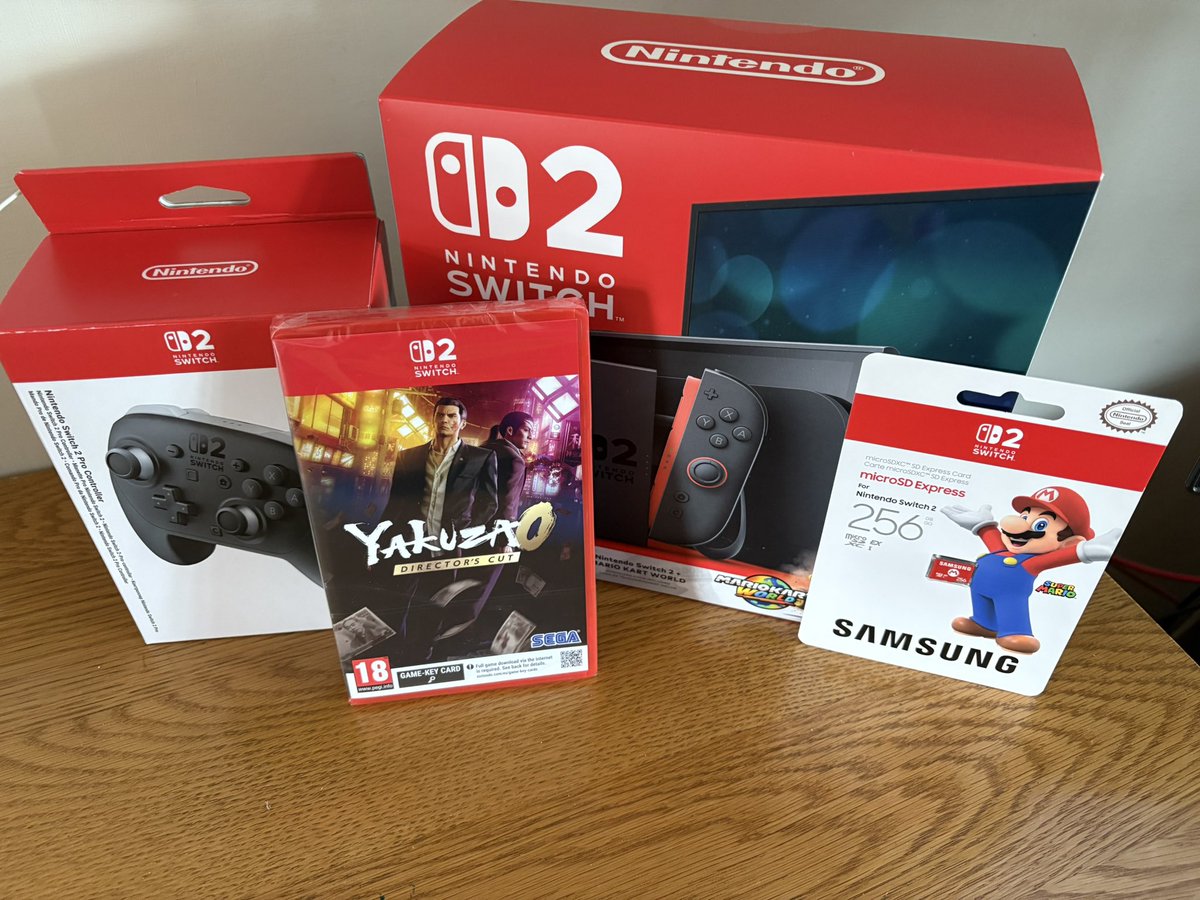 Took it’s time, but it came! 🥳 

I’m just waiting for Cyberpunk 2077 and that’s it everything! 

The snap on the Switch 2 Joy-Cons is far more satisfying than the Switch 1

Mario Kart World here we come! 🌟 

#NintendoSwitch2