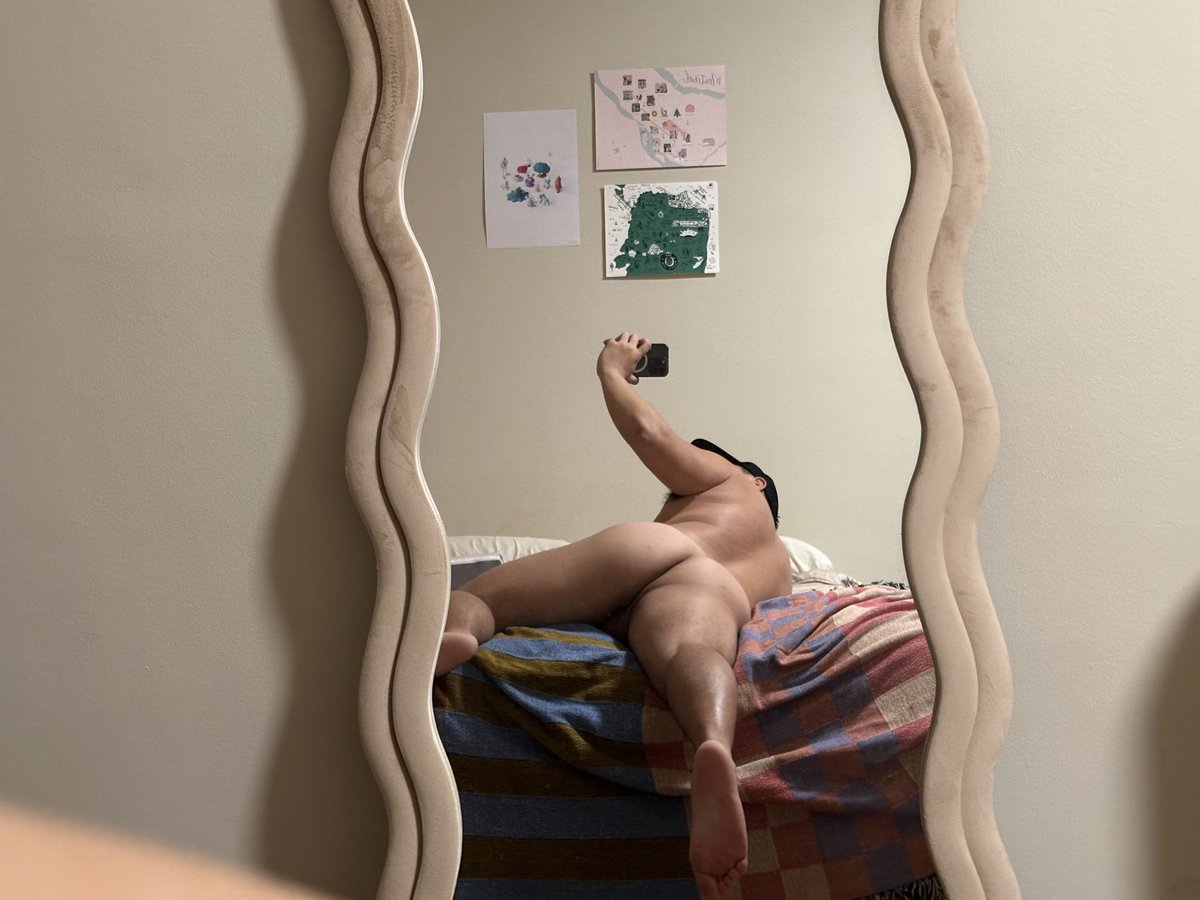 this isn’t my bed… or my mirror