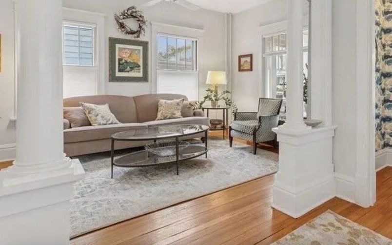 Trending: Behind closed doors of the American home. Hint: It's a little freaky. tinyurl.com/5bnuwzxm