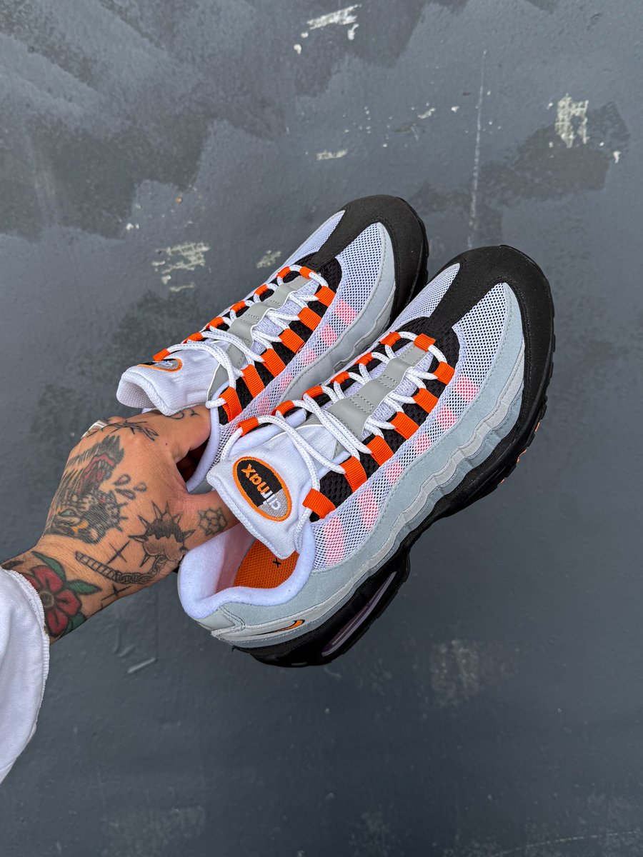 thesolesupplier's tweet photo. How good is the Nike Air Max 95 Mandarin looking? 🍊 https://t.co/NFholZx2Me