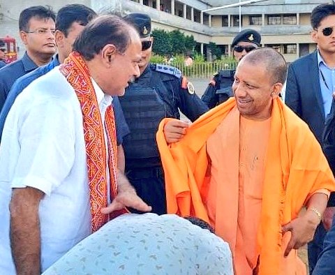 Sunil Kumar Singh (@sunilsingh_bjp) on Twitter photo उत्तर प्रदेश के यशस्वी मुख्यमंत्री, हिंदू हृदय सम्राट एवं कुशल वक्ता आदरणीय श्री योगी आदित्यनाथ जी आपको जन्मदिन की बहुत बहुत बधाई एवं हार्दिक शुभकामनाएं।
ईश्वर से आपके उत्तम स्वास्थ्य, दीर्घायु और मंगलमय जीवन की प्रार्थना करता हूँ।
<a href="/myogiadityanath/">Yogi Adityanath</a> उत्तर प्रदेश के यशस्वी मुख्यमंत्री, हिंदू हृदय सम्राट एवं कुशल वक्ता आदरणीय श्री योगी आदित्यनाथ जी आपको जन्मदिन की बहुत बहुत बधाई एवं हार्दिक शुभकामनाएं।
ईश्वर से आपके उत्तम स्वास्थ्य, दीर्घायु और मंगलमय जीवन की प्रार्थना करता हूँ।
<a href="/myogiadityanath/">Yogi Adityanath</a>