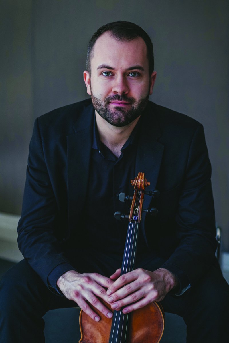 The Strad (@thestradmag) on Twitter photo Boston's <a href="/handelandhaydn/">Handel and Haydn Society</a> has named a new principal viola 🎻 trib.al/onVJLQE
📷Titilayo Ayangade Boston's <a href="/handelandhaydn/">Handel and Haydn Society</a> has named a new principal viola 🎻 trib.al/onVJLQE
📷Titilayo Ayangade