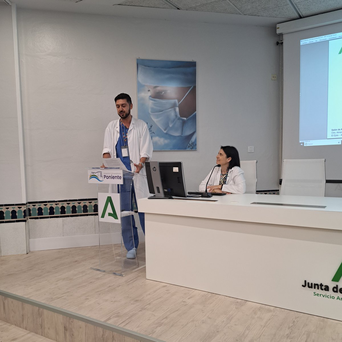 Hospital Universitario Poniente (@huniv_poniente) on Twitter photo Damos la bienvenida a los nuevos especialistas internos residentes del #HUnivPoniente y del <a href="/dponiente/">Distrito Poniente</a> que se incorporan desde hoy a nuestros centros para iniciar su formación
#SomosPoniente
<a href="/saludand/">Consejería de Salud y Consumo</a> <a href="/AlmeriaJunta/">AlmeríaJunta</a> <a href="/peacro/">PEDRO ACOSTA</a> <a href="/CheloArtero/">Chelo Artero</a> <a href="/Salvamaroto/">Salva Maroto</a> <a href="/juanbelmena/">Juan de la Cruz Belmonte Mena</a> Damos la bienvenida a los nuevos especialistas internos residentes del #HUnivPoniente y del <a href="/dponiente/">Distrito Poniente</a> que se incorporan desde hoy a nuestros centros para iniciar su formación
#SomosPoniente
<a href="/saludand/">Consejería de Salud y Consumo</a> <a href="/AlmeriaJunta/">AlmeríaJunta</a> <a href="/peacro/">PEDRO ACOSTA</a> <a href="/CheloArtero/">Chelo Artero</a> <a href="/Salvamaroto/">Salva Maroto</a> <a href="/juanbelmena/">Juan de la Cruz Belmonte Mena</a>