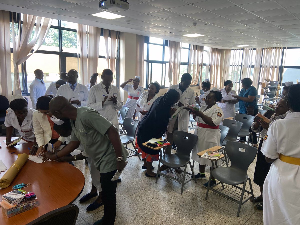 ecsacog's tweet image. 🚑 VCAT Workshop in Uganda 🇺🇬
@ECSACOG is conducting a Values Clarification &amp;amp; Attitude Transformation (VCAT) Workshop for healthcare providers at Mulago Specialized Women and Neonatal Hospital, Kampala.
Fostering empathy, self-reflection &amp;amp; compassionate #SRH care
#ECSACOG #ObGyn