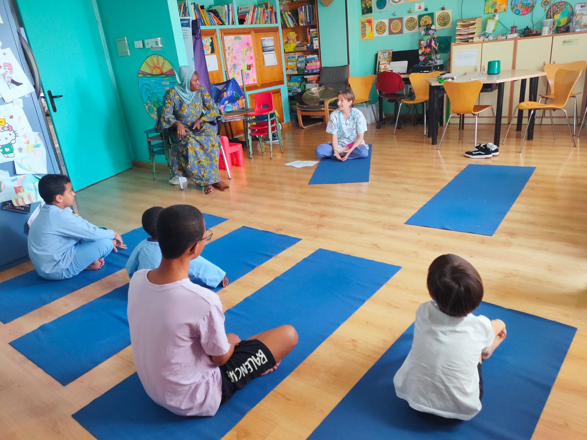 Hospital Universitario Poniente (@huniv_poniente) on Twitter photo En nuestra Semana de la Primavera, taller de yoga de la mano de la doctora Gema
#SomosPoniente
<a href="/saludand/">Consejería de Salud y Consumo</a> <a href="/AlmeriaJunta/">AlmeríaJunta</a> <a href="/peacro/">PEDRO ACOSTA</a> <a href="/CheloArtero/">Chelo Artero</a> <a href="/juanbelmena/">Juan de la Cruz Belmonte Mena</a> <a href="/Salvamaroto/">Salva Maroto</a> En nuestra Semana de la Primavera, taller de yoga de la mano de la doctora Gema
#SomosPoniente
<a href="/saludand/">Consejería de Salud y Consumo</a> <a href="/AlmeriaJunta/">AlmeríaJunta</a> <a href="/peacro/">PEDRO ACOSTA</a> <a href="/CheloArtero/">Chelo Artero</a> <a href="/juanbelmena/">Juan de la Cruz Belmonte Mena</a> <a href="/Salvamaroto/">Salva Maroto</a>