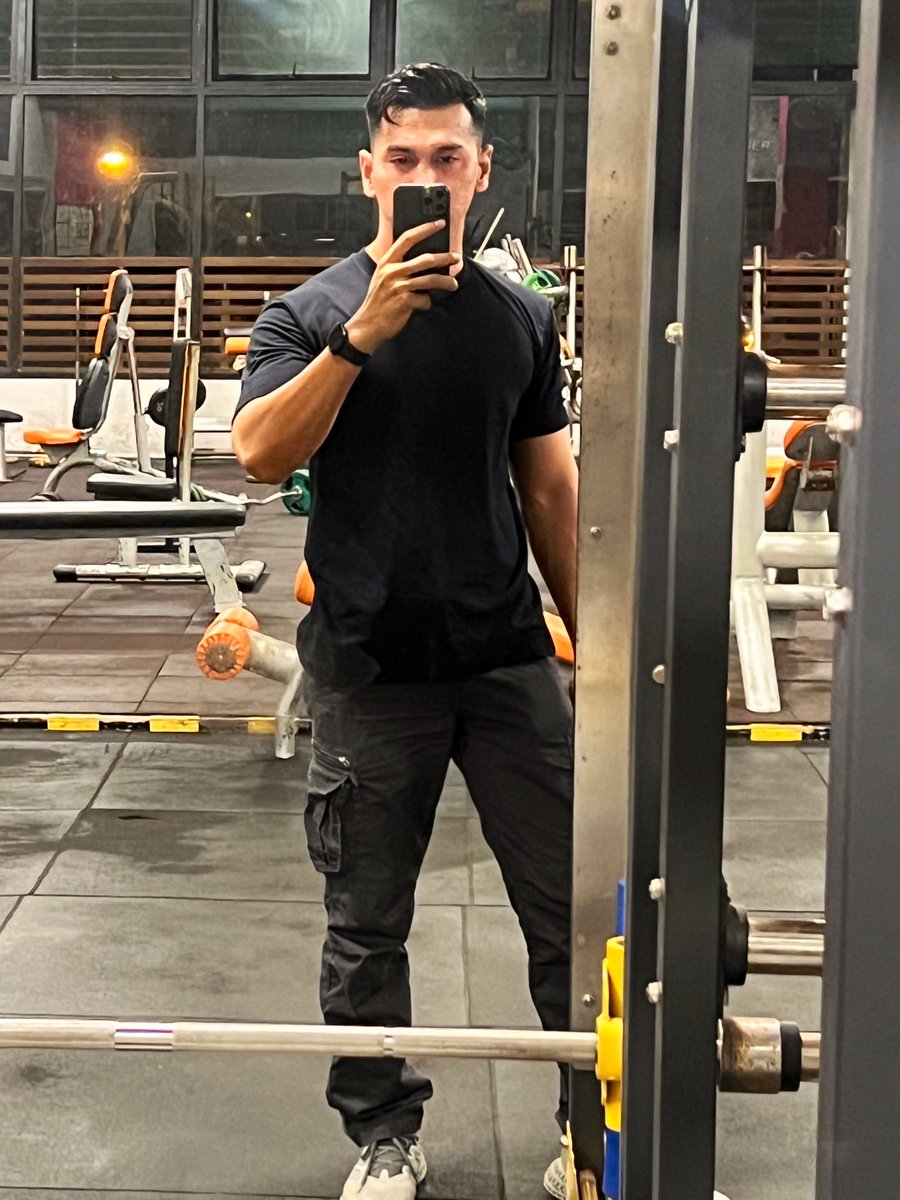 smhaniff's tweet photo. Pre-raya🤣 https://t.co/Vw5LbO6cZS