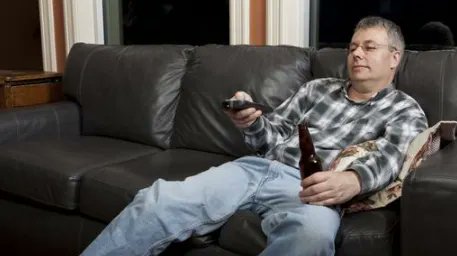 Lazy fathers raise fragile children.

Unmotivated. Unprepared. They'll struggle to succeed because of you.

It doesn’t take much to fix this… just simple leadership.

How to step up and show your kids the way 🧵