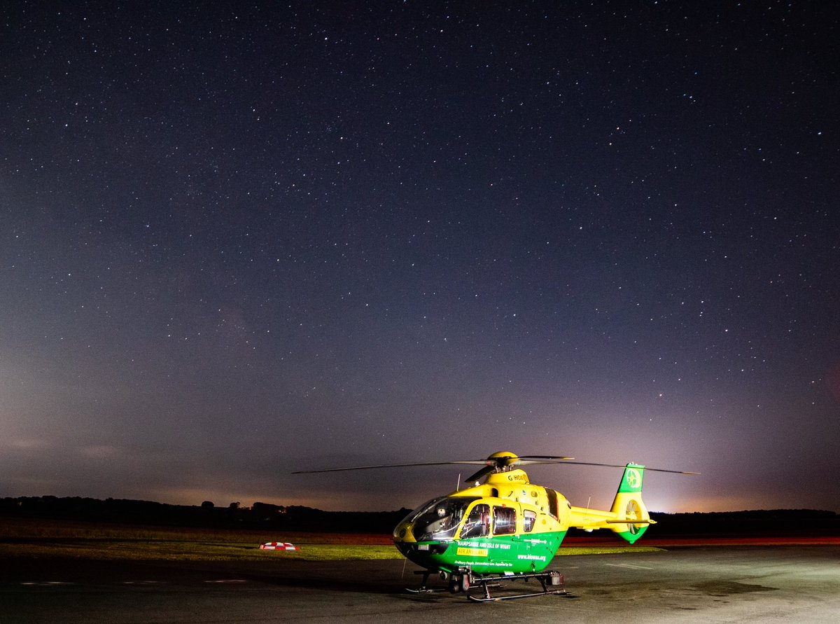 Lucky to have some clear skies this week, saw the Milky Way rising at 2am whilst putting the aircraft away <a href="/HIOWAA/">Hants & IOW Air Amb</a> 💫 🚁 🌙