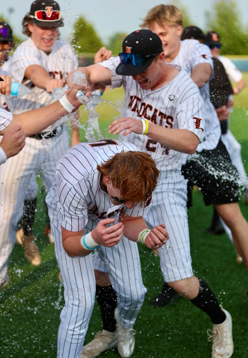 Friends of Wildcat Baseball-LHS (@fowb_lhs) on Twitter photo Cats WIN 1-0 on a walk off!! Sectional Championship is Saturday vs. LZ at Stevenson 11am
<a href="/baseballLVille/">LibertyvilleBaseball</a> <a href="/Go_LHS_Wildcats/">LHS Athletics</a> Cats WIN 1-0 on a walk off!! Sectional Championship is Saturday vs. LZ at Stevenson 11am
<a href="/baseballLVille/">LibertyvilleBaseball</a> <a href="/Go_LHS_Wildcats/">LHS Athletics</a>