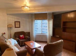 #Vivienda #Zaragoza Piso en alquiler en #Zaragoza zona Centro/las Torres hogaria.net/pisos-casas/al…