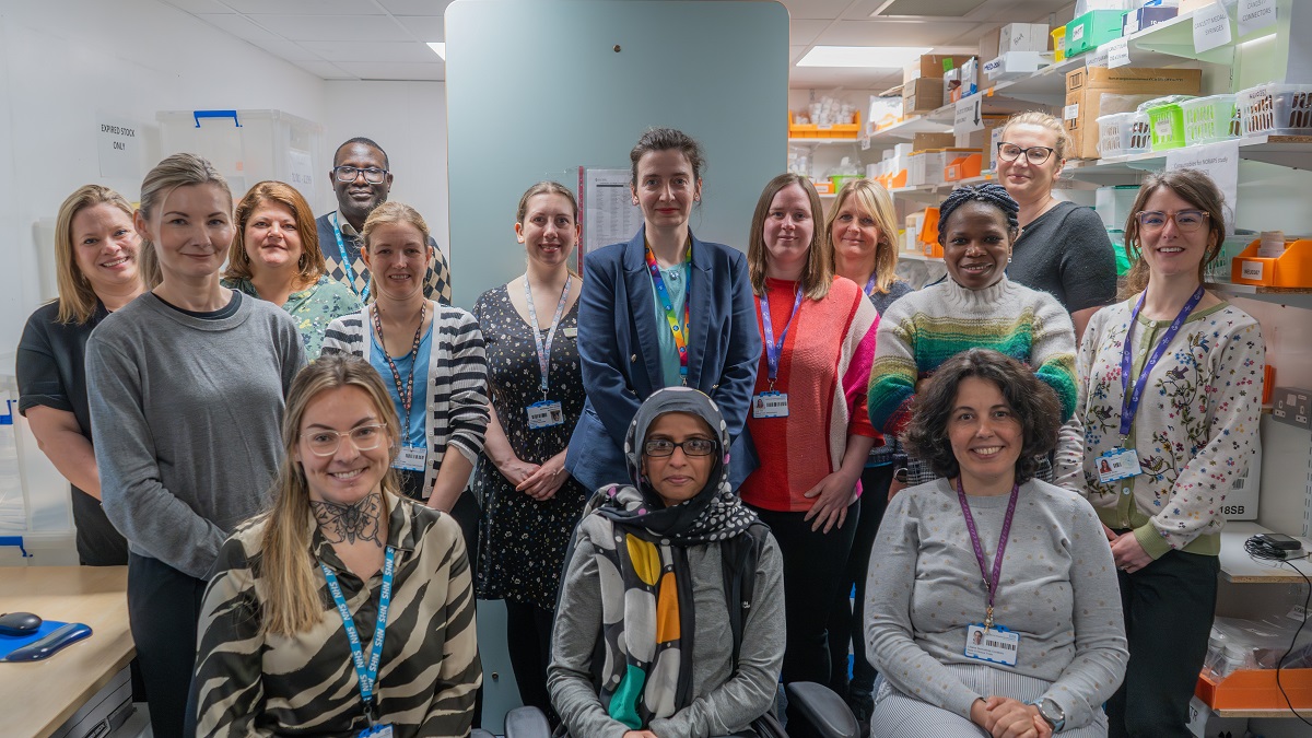 Health Research | Southampton (@uhsftresearch) on Twitter photo Meet our Clinical Trials Pharmacy team 🌟
They are responsible for the management of all Investigational Medicinal Products being tested or used as a reference in a clinical trial.
Thank you for everything you do to support research at <a href="/UHSFT/">University Hospital Southampton 💙</a> 🏥💙 Meet our Clinical Trials Pharmacy team 🌟
They are responsible for the management of all Investigational Medicinal Products being tested or used as a reference in a clinical trial.
Thank you for everything you do to support research at <a href="/UHSFT/">University Hospital Southampton 💙</a> 🏥💙
