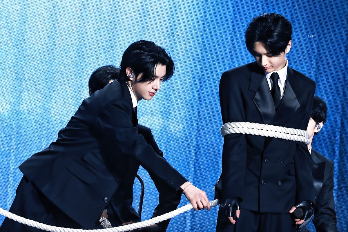 𝟙 𝟚 𝕌 tweet media