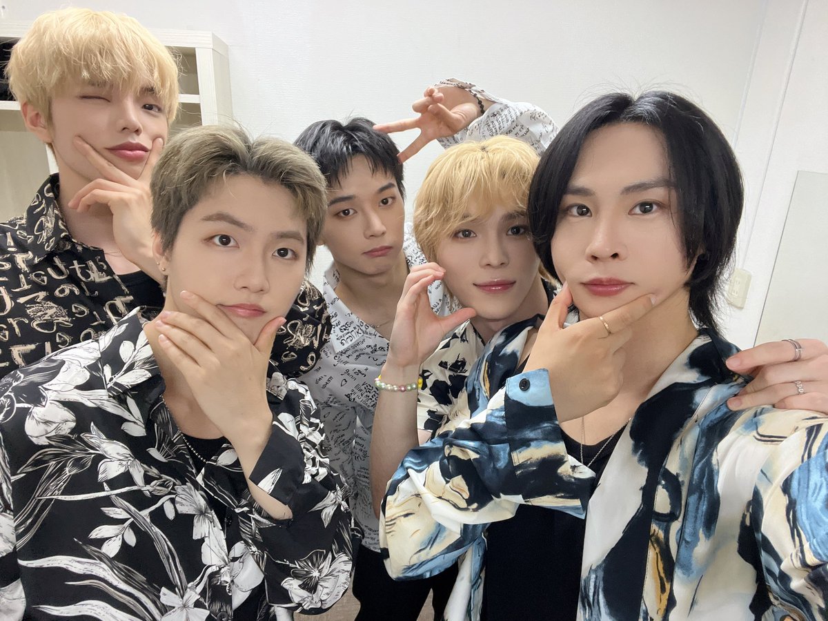 오늘도 재밌었어요!!! 내일도 웃는 얼굴로 만나요!

#커맨더맨 #CMDM