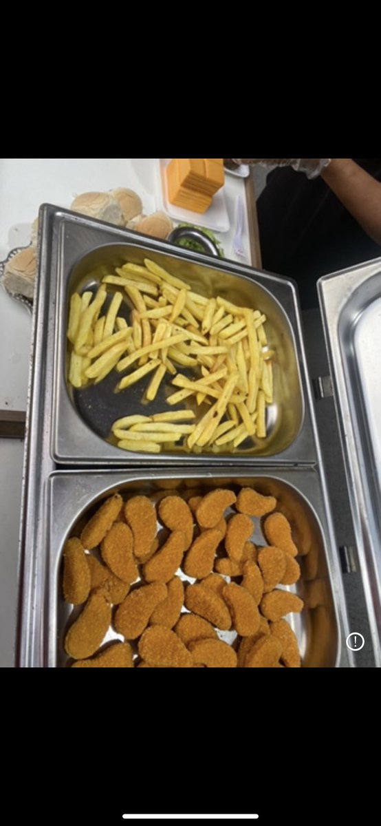 Estação de fast food
Novidade na área 
Torre de cheddar de brinde para as 5 clientes q fecharem .
Garanta sua data (21)974879830