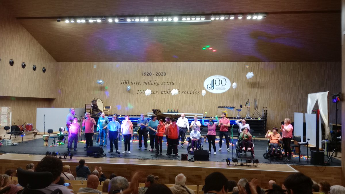 Futubide Fundazioa (@futubide) on Twitter photo Itziar Ana y Javi de <a href="/futubide/">Futubide Fundazioa</a> y la Orquesta Sinfónica de Euskadi han estado hoy en la audición organizada dentro del proyecto "Muzikazaleak" que promueve el derecho a la cultura de las PCDID y conseguir que la música sirva de ayuda para disfrutar, expresarse y comunicarse. Itziar Ana y Javi de <a href="/futubide/">Futubide Fundazioa</a> y la Orquesta Sinfónica de Euskadi han estado hoy en la audición organizada dentro del proyecto "Muzikazaleak" que promueve el derecho a la cultura de las PCDID y conseguir que la música sirva de ayuda para disfrutar, expresarse y comunicarse.