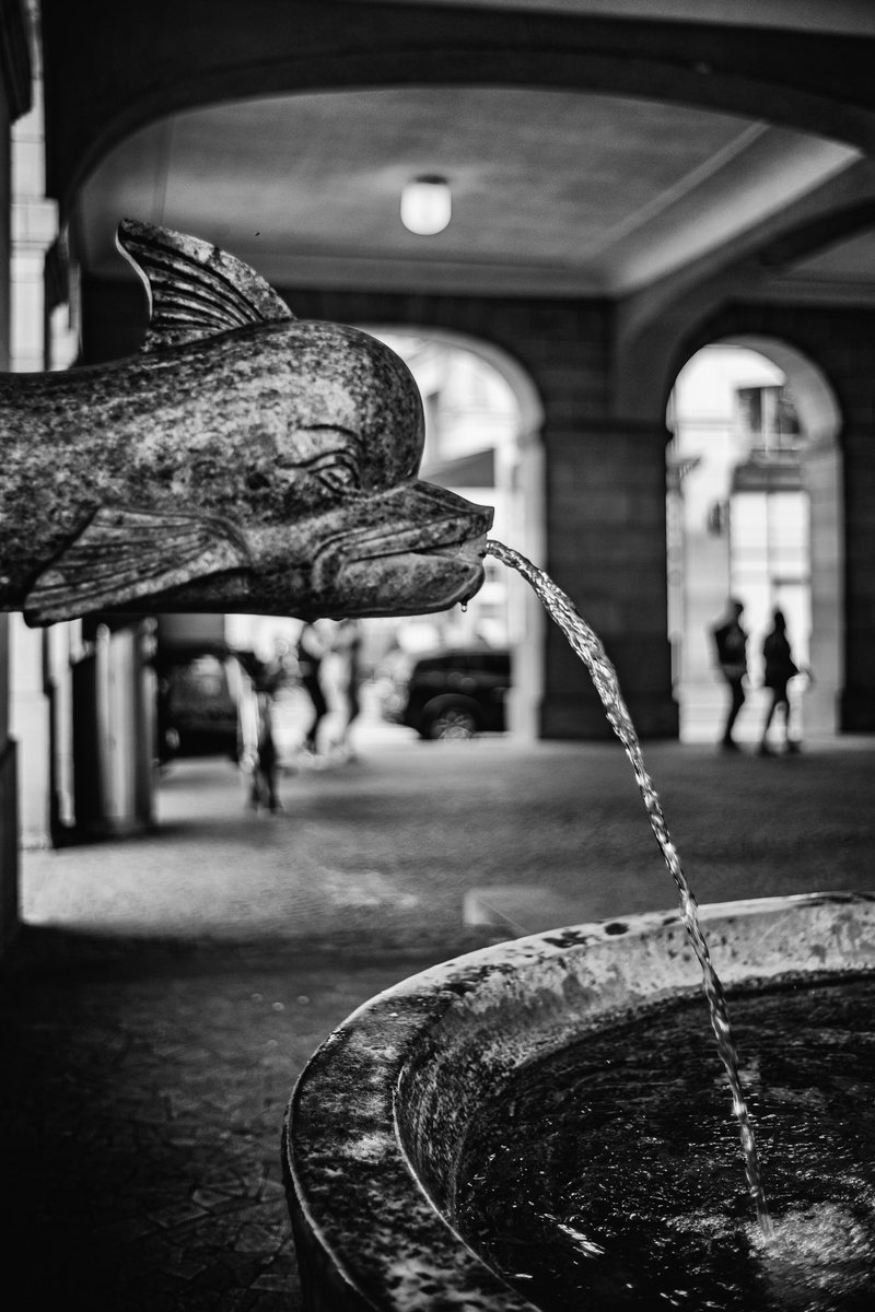 Black and white photography for Zürich in Switzerland 
Copyright Kieron Beard
#streetphotography