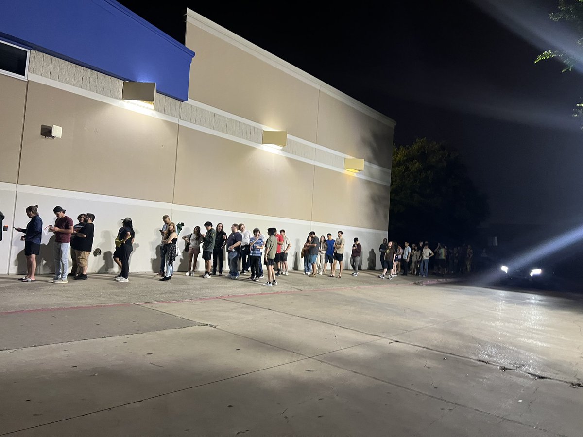 ☆Chris☆ tweet media